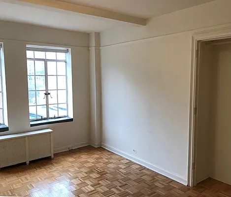 Rented by Realty Group International | media 10