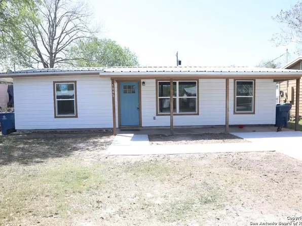 1805 N Washington St, Beeville 78102