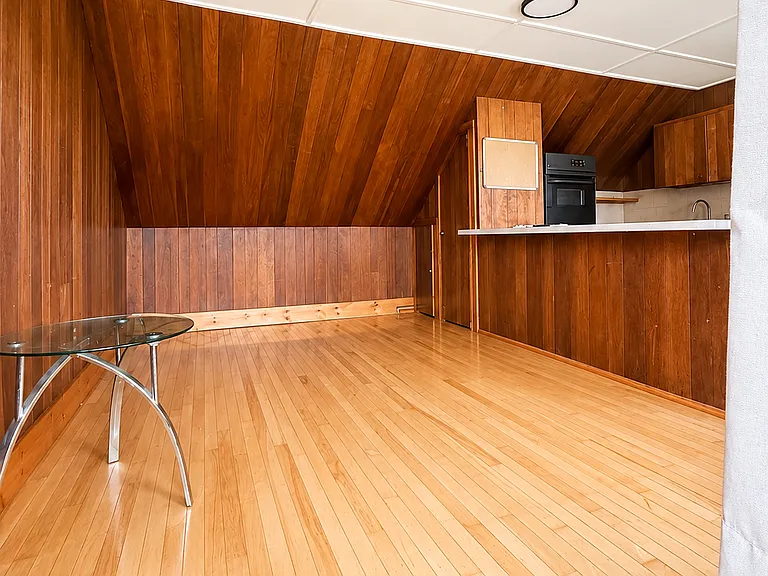 219 Park St #1 — Photo 3