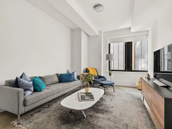 101 Wall St #11C, New York, NY 10005