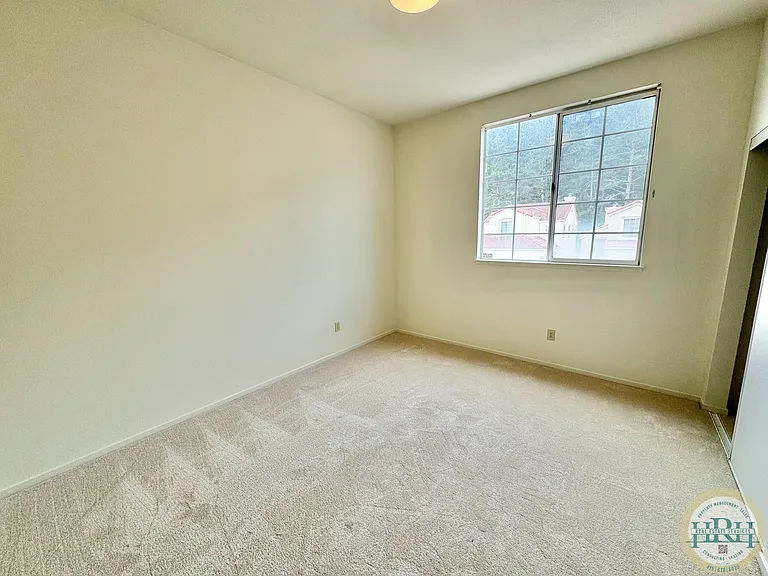 318 Cerro Dr — Photo 30