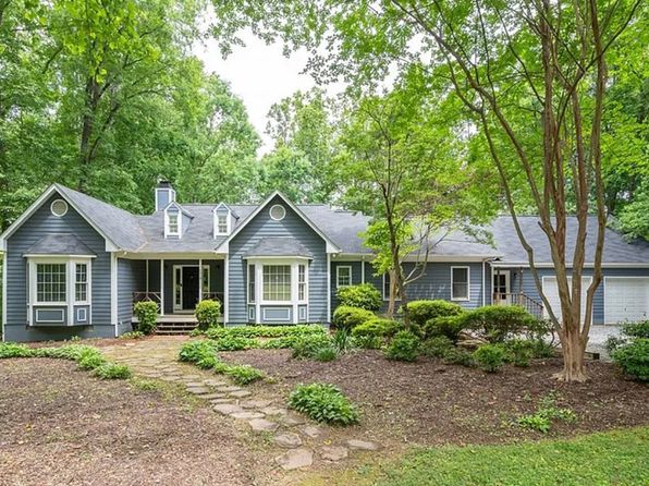 174 Hunters Glen Dr