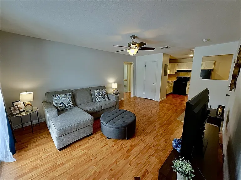 176 Maple Ave #7-21 — Photo 1