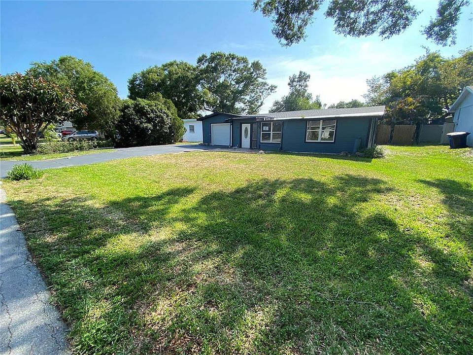 1st image of 1752 Lucas Dr