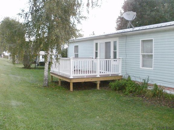 3rd image of 1310 Estates Ave