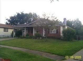 1134 Ransome Ct, Florissant, MO 63031