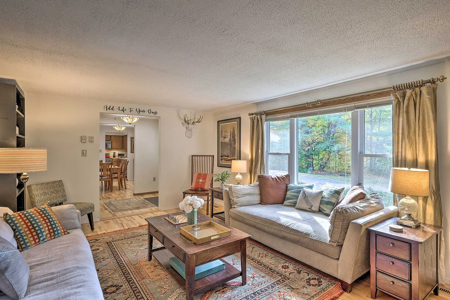 3 bed, 2.0 bath, 1345 sqft, $3,964 — Photo 1