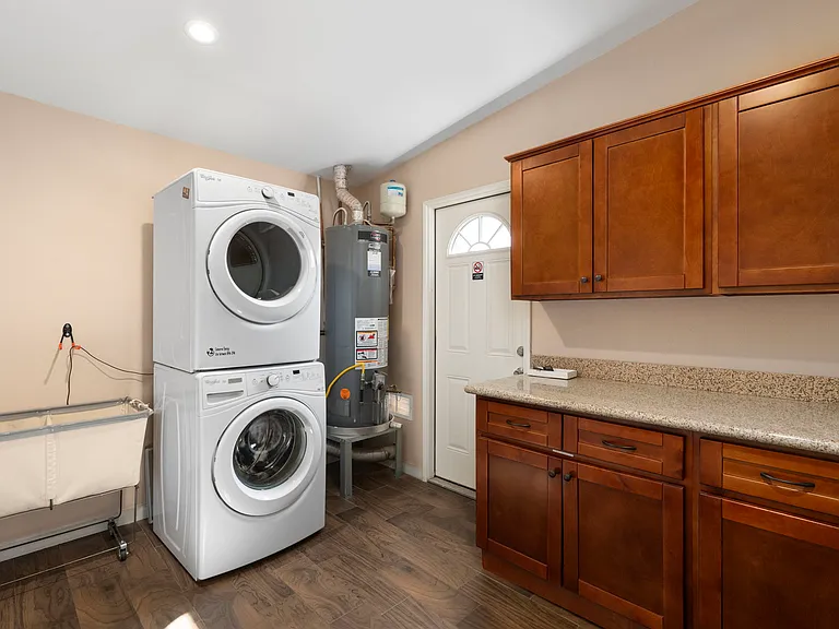 1231 E Diana Ave — Photo 26