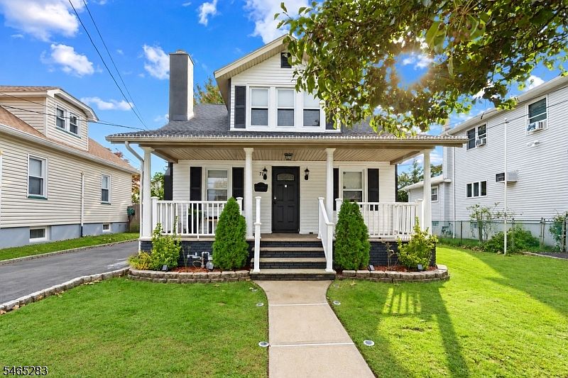 1st image of 71 Kierstead Ave