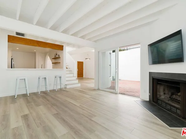 29221 Heathercliff Rd APT 4, Malibu, CA 90265