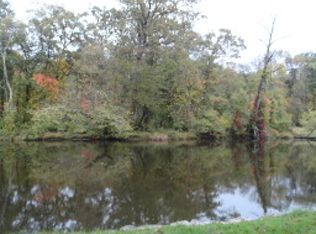 906 Stone Bridge Rd, Newton, NJ 07860