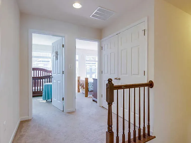 517 Pebblebrook Ln — Photo 10