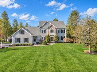 14 Iarussi Way, Medway, MA 02053
