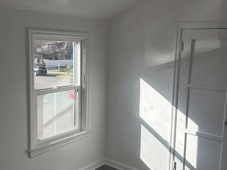 323 S 31st St #1 — Photo 2