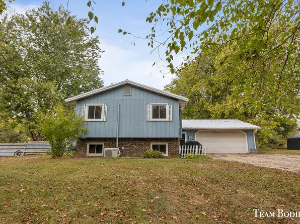 1790 W Tuttle Rd, Ionia, MI 48846