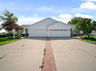 4705 Fox Grove Rd, Sheboygan, WI 53081