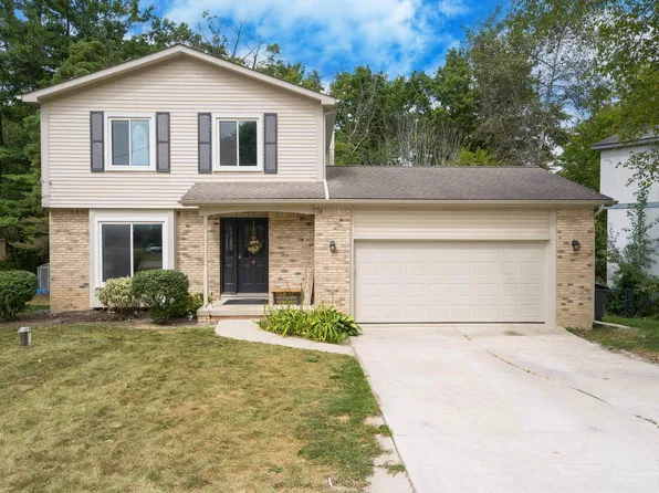 1373 Joan Dr, Lake Orion, MI 48362