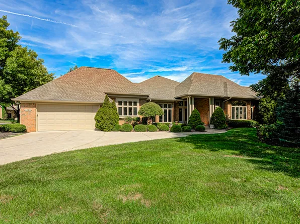 1760 Pathway Dr S, Greenwood, IN 46143