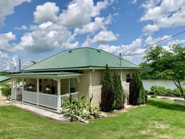 328 Honeysuckle Dr, Cheshire, OH 45620