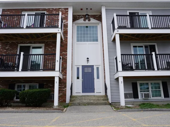 7 Chapel Hill Dr APT 11, Plymouth, MA 02360