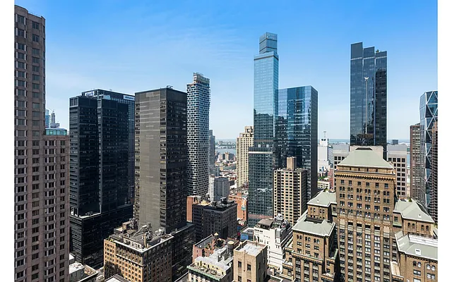 Rented by Douglas Elliman | media 18