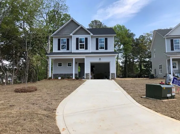 505 Haverford Ct, Fayetteville, NC 28314