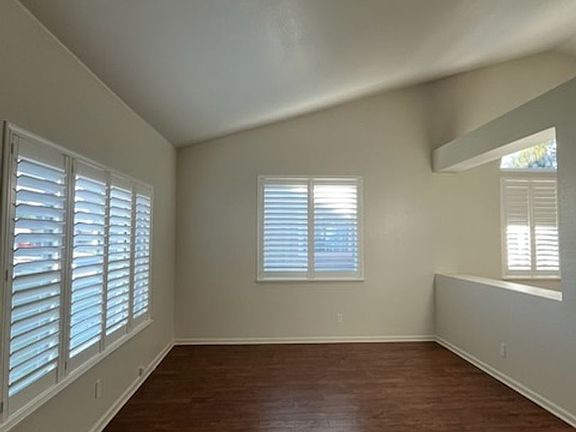 3rd image of 654 Laurelwood Cir