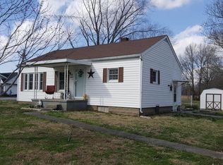 4601 Wren Rd, Pinckneyville, IL 62274