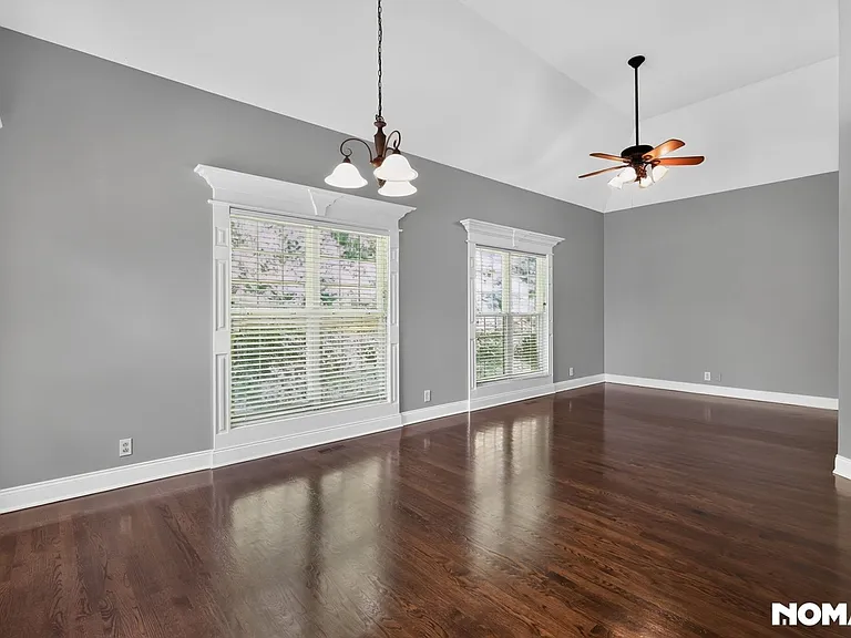 2710 United Dr — Photo 10