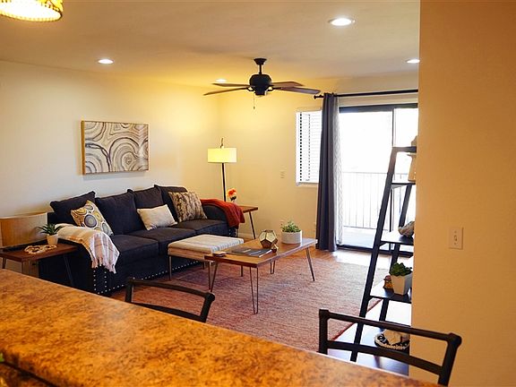 4th image of 5990 Dandridge Ln Unit 189