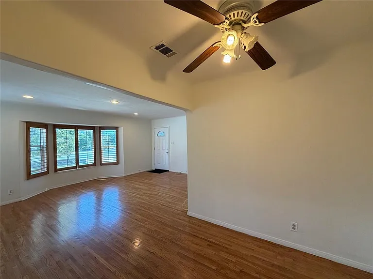 10623A Olive St — Photo 5