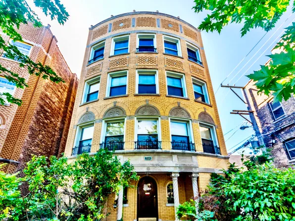 7554 N Claremont Ave, Chicago, IL 60645
