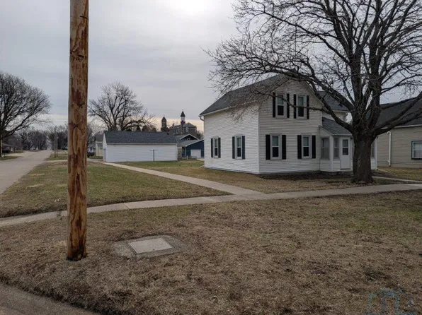 109 N Locust St, Marcus, IA 51035