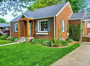 910 Jefferson St, Pekin, IL 61554