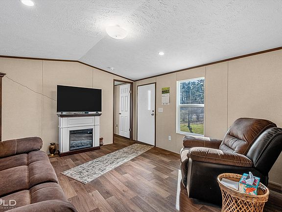 5th image of 1197 Wafer Rd