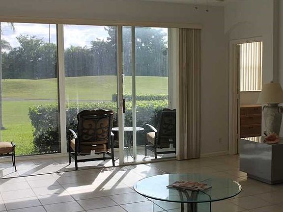 4th image of 8026 Aberdeen Dr