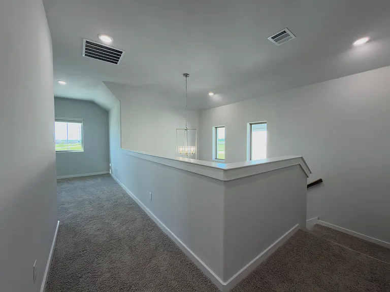 120 Millwood Rd — Photo 31