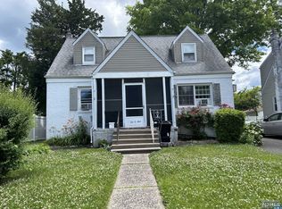 10-05 2nd St, Fair Lawn, NJ 07410