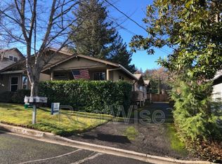 475 Scenic Dr, Ashland, OR 97520