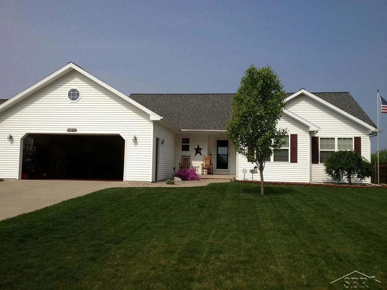 8813 Cottonwood Dr photo 1
