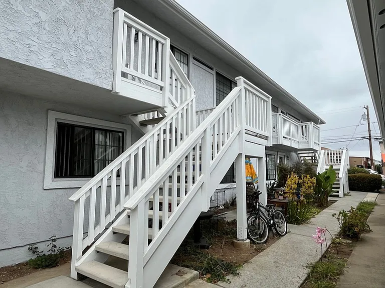 4461 Valeta St — Photo 2