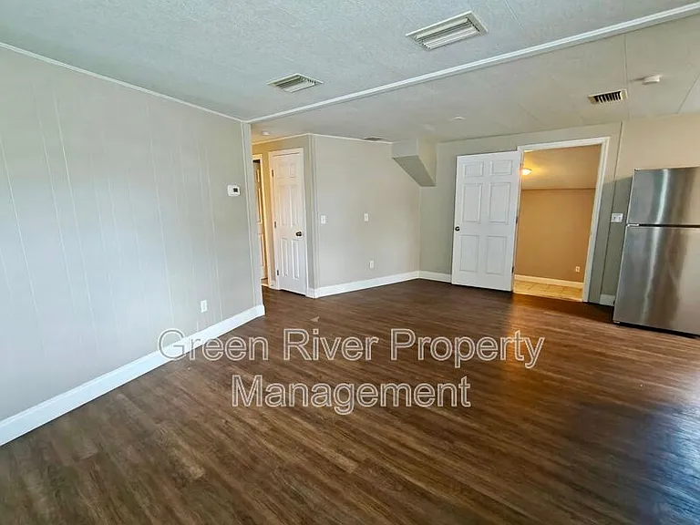 146 Phoenetia Dr — Photo 8