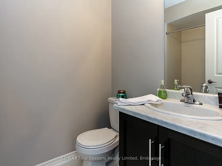 12 Robbie Way — Photo 11