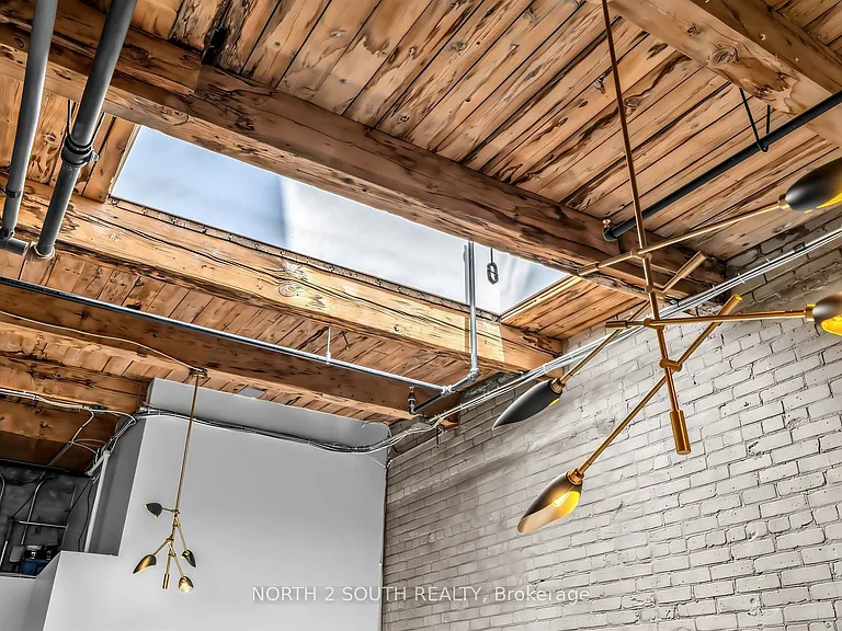 347 Sorauren Ave #123 — Photo 11