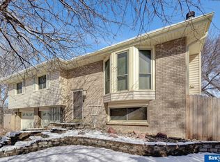 1534 Hartland Rd, Lincoln, NE 68521