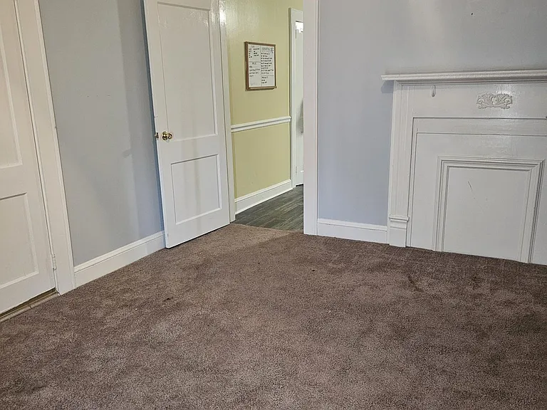 2 S Peachtree St #401 — Photo 4