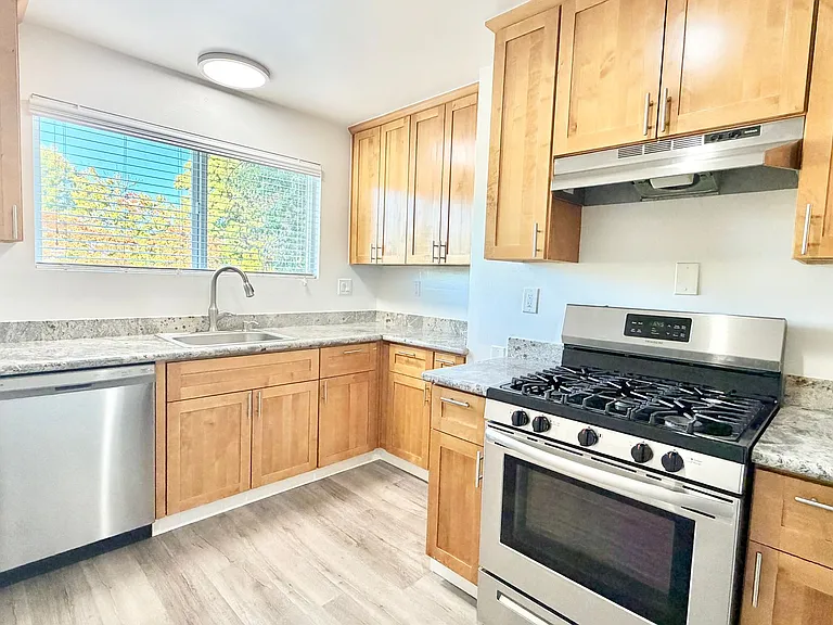 1204 Alterra — Photo 8