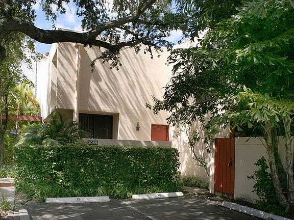 2nd image of 3065 NE 183rd Ln #65