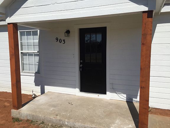 3rd image of 903 W Bells Blvd