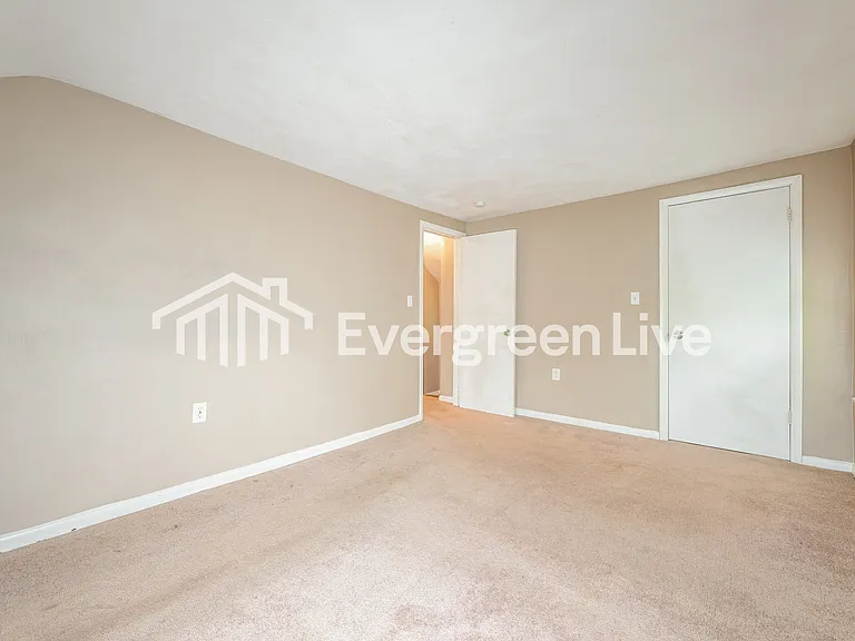 2130 Chalfant St — Photo 12